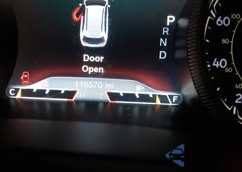 2016 Jeep Cherokee Limited z USA, uszkodzony, nr VIN 1C4PJMDS6GW349895